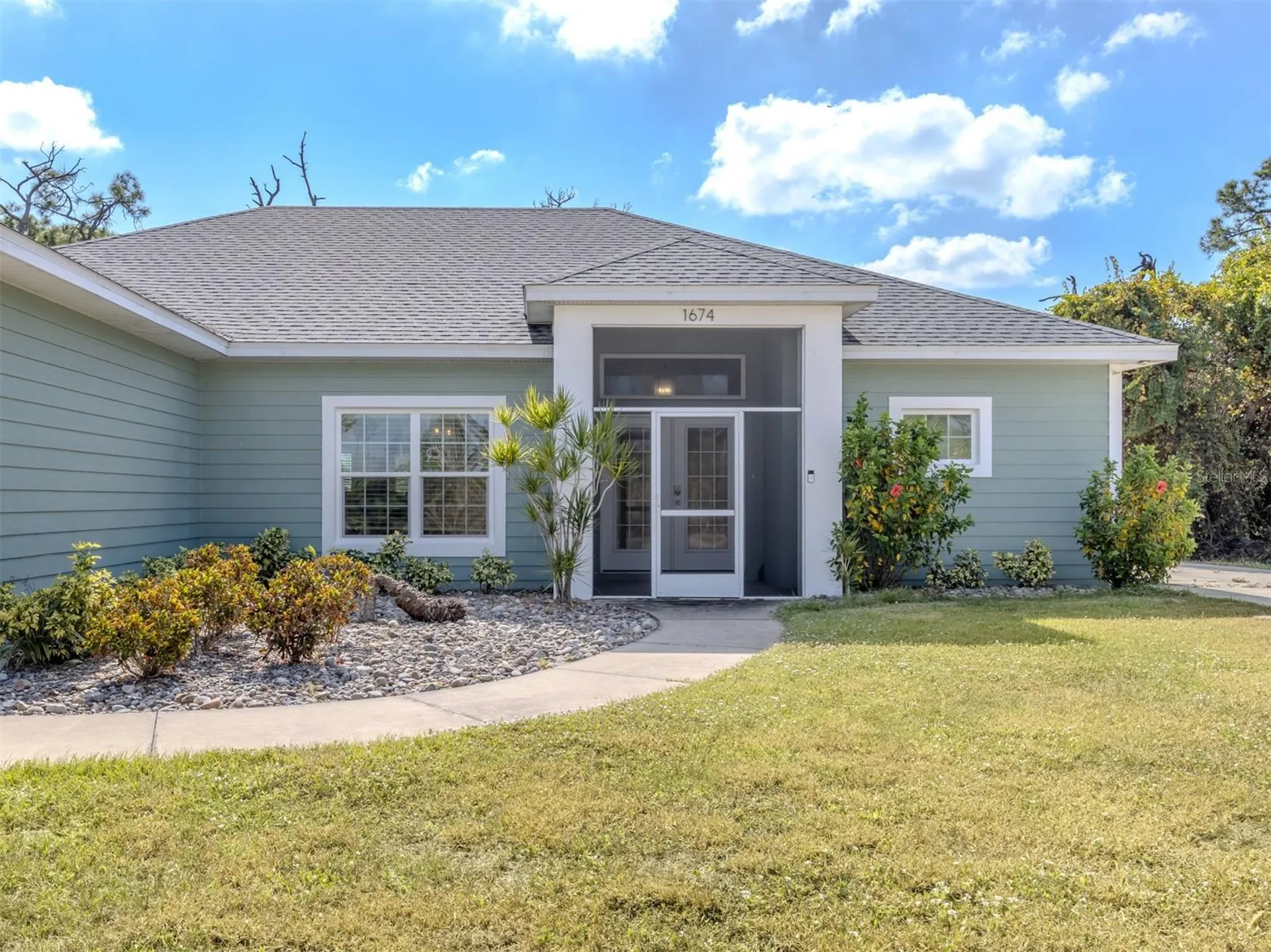1674 Pompano Avenue Englewood FL 34223