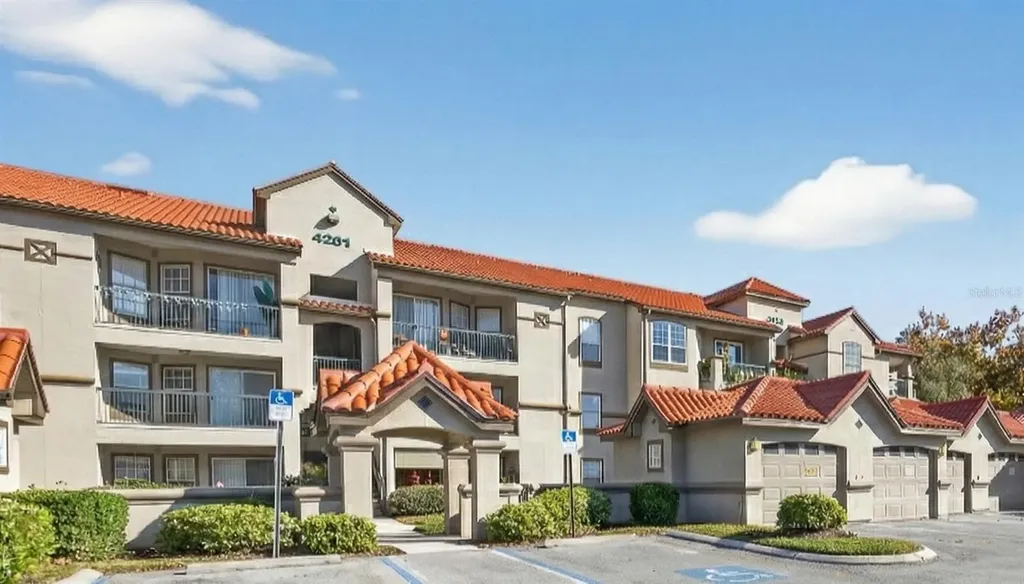 4201 Woodstorks Walk Way Lutz FL 33558