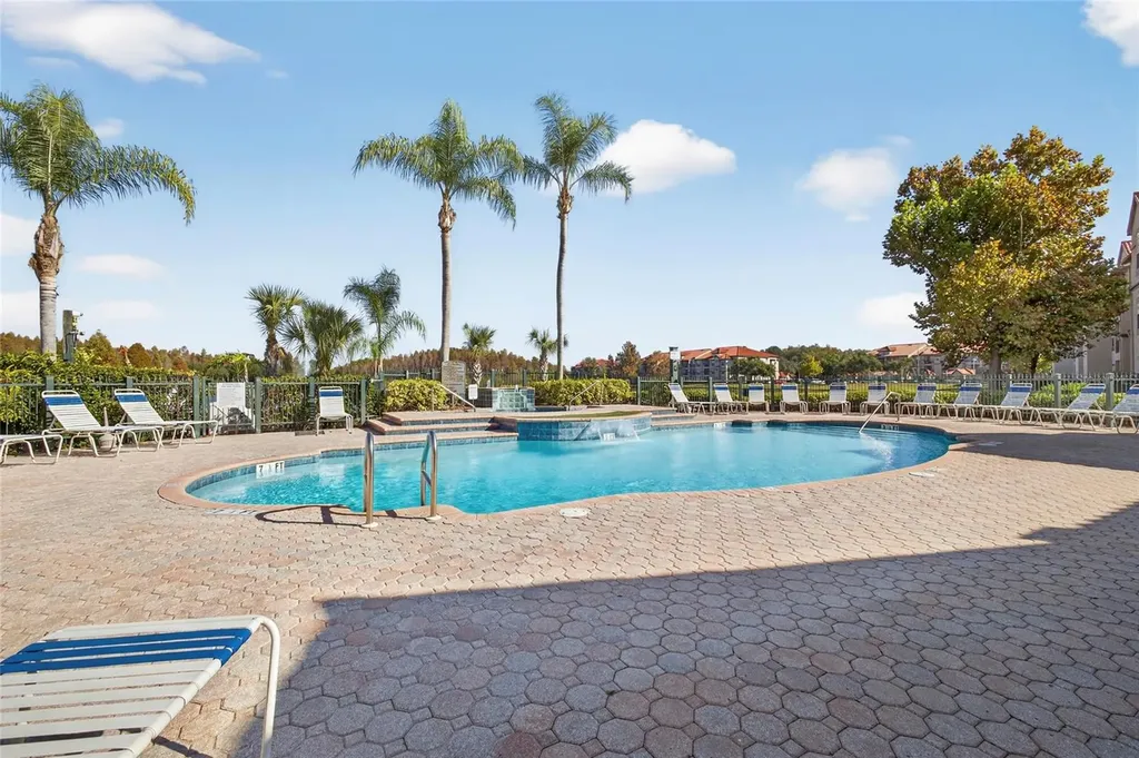 4201 Woodstorks Walk Way Lutz FL 33558