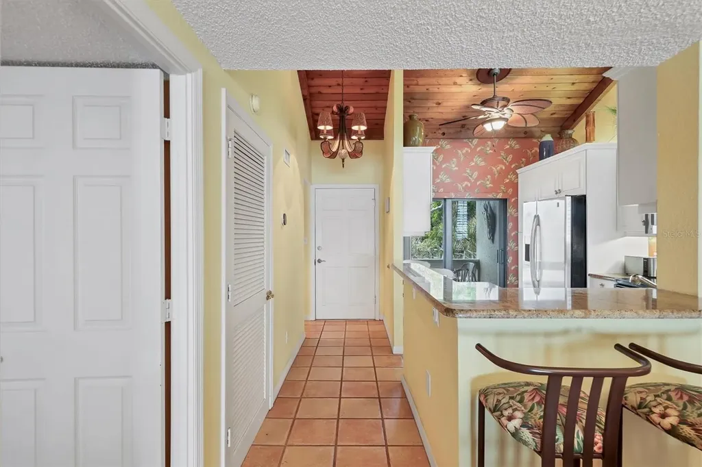 5270 Gulf Of Mexico Drive Longboat Key FL 34228