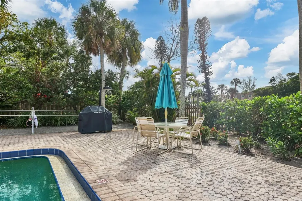 5270 Gulf Of Mexico Drive Longboat Key FL 34228