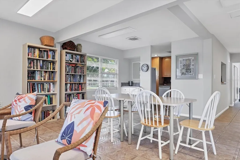 5270 Gulf Of Mexico Drive Longboat Key FL 34228