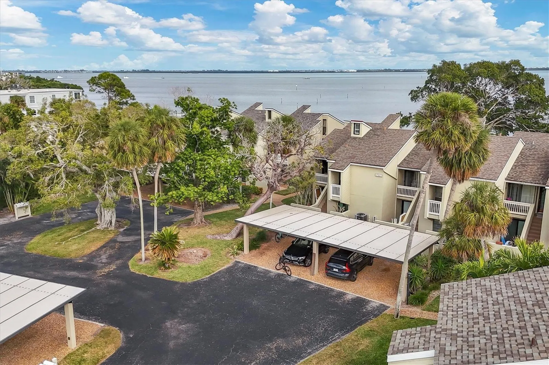 5270 Gulf Of Mexico Drive Longboat Key FL 34228