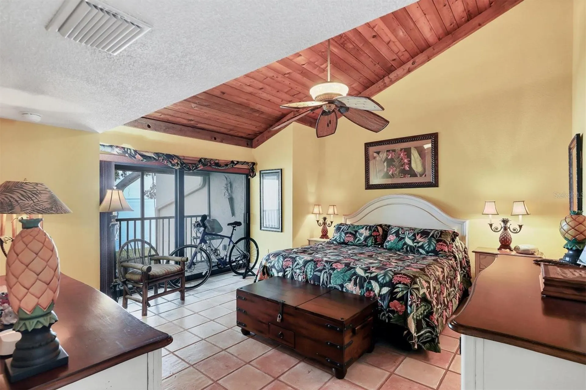 5270 Gulf Of Mexico Drive Longboat Key FL 34228