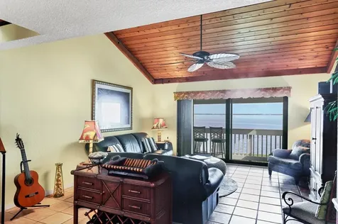 5270 Gulf Of Mexico Drive Longboat Key FL 34228
