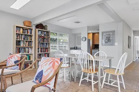 5270 Gulf Of Mexico Drive Longboat Key FL 34228
