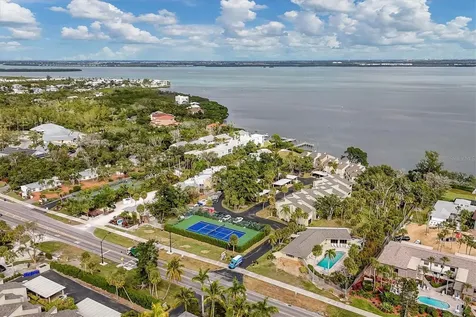 5270 Gulf Of Mexico Drive Longboat Key FL 34228
