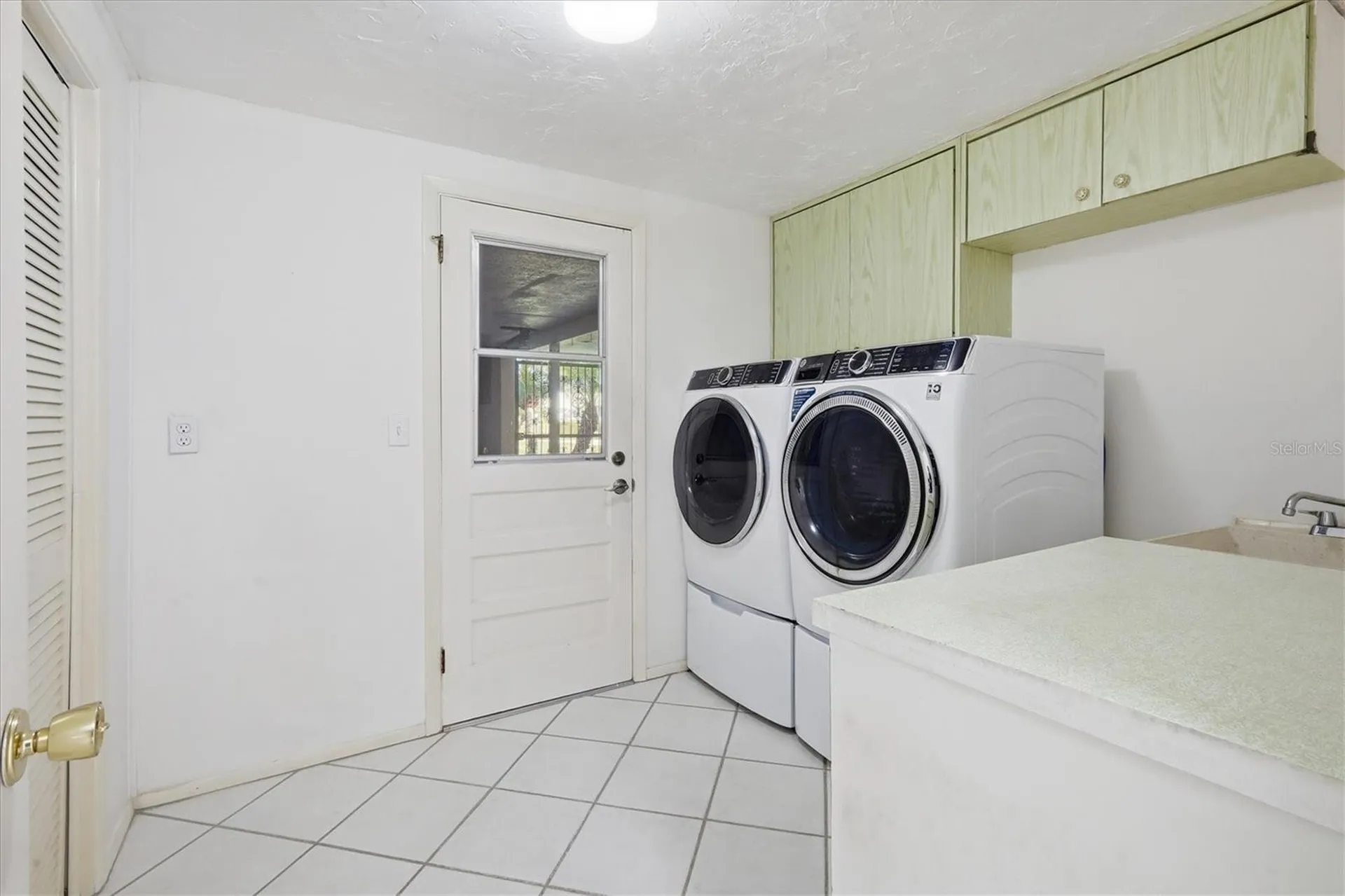 6811 10th Avenue W Bradenton FL 34209
