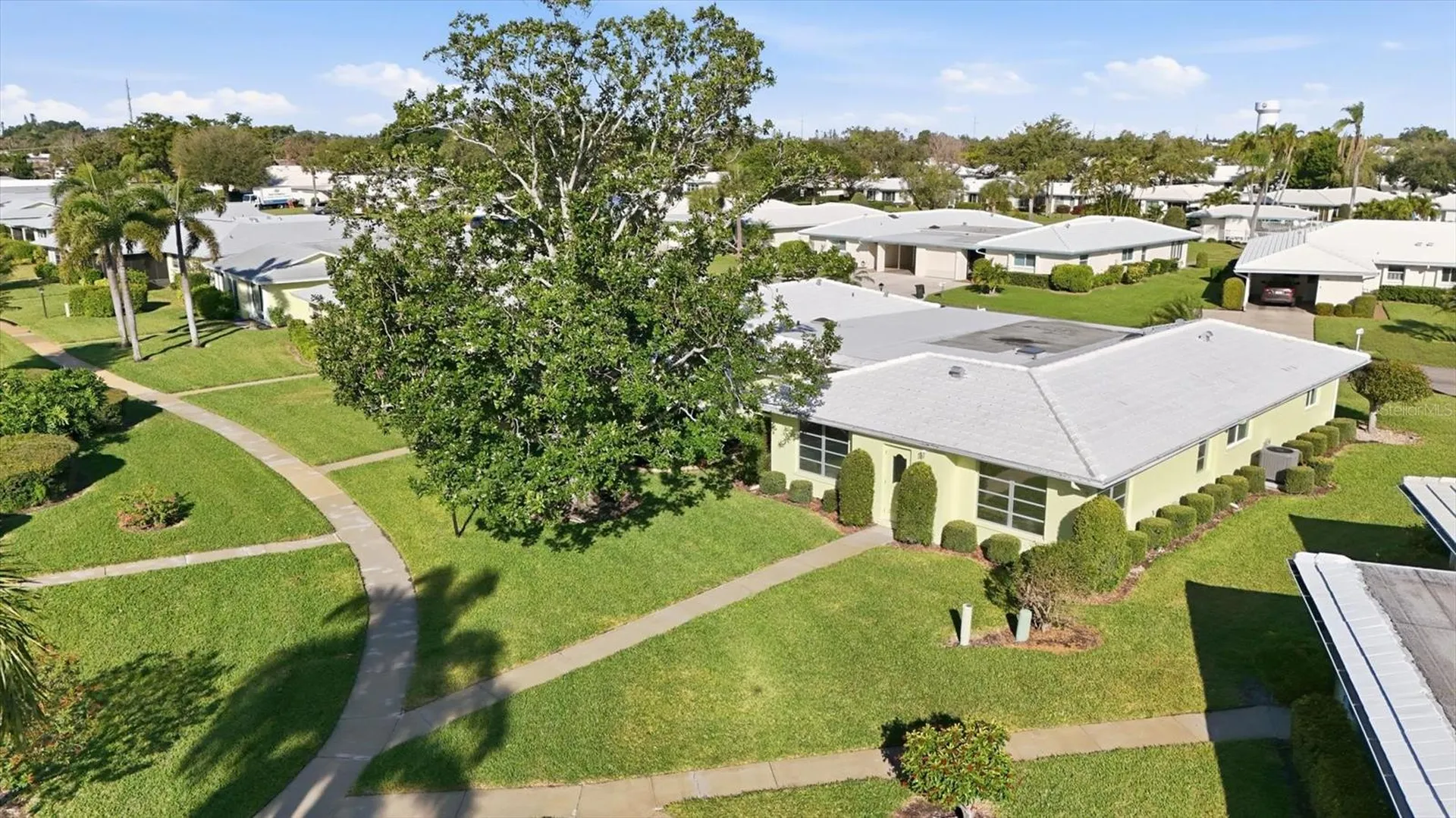 6811 10th Avenue W Bradenton FL 34209