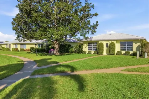 6811 10th Avenue W Bradenton FL 34209