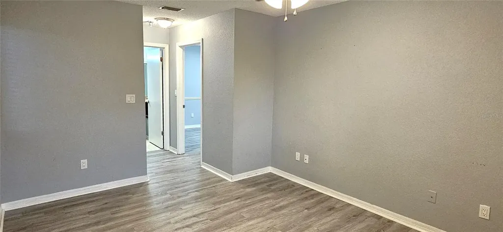 10263 Gandy Boulevard N St Petersburg FL 33702