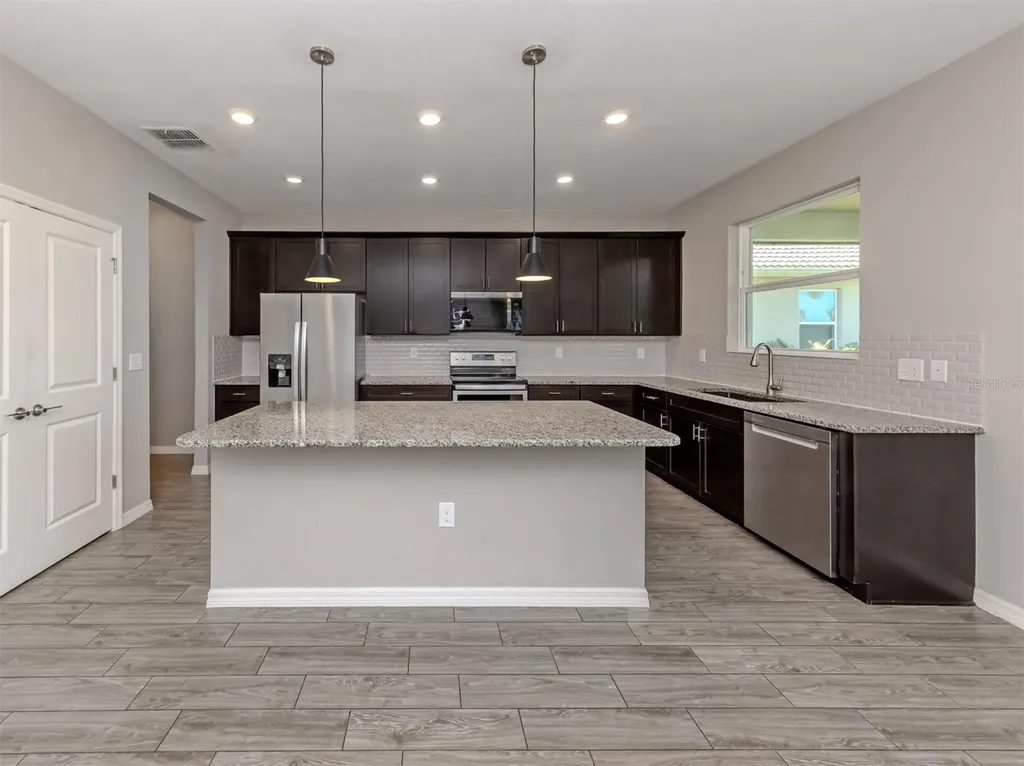 2160 Weaver Bird Lane Venice FL 34292