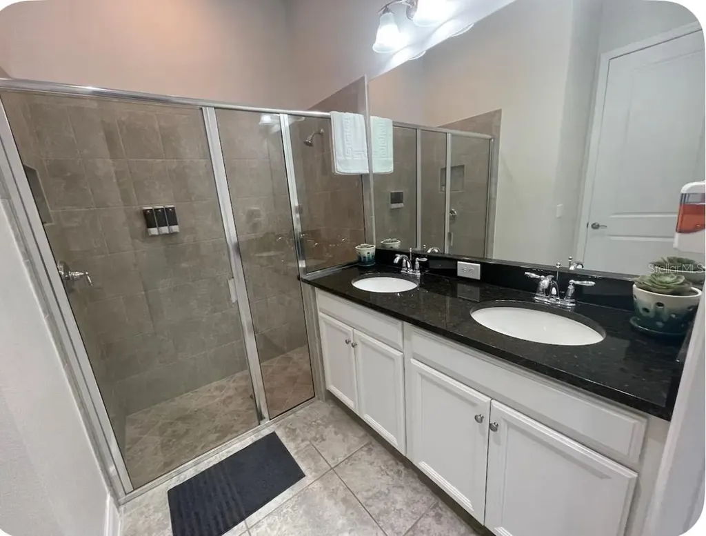 130 Captiva Drive Davenport FL 33896