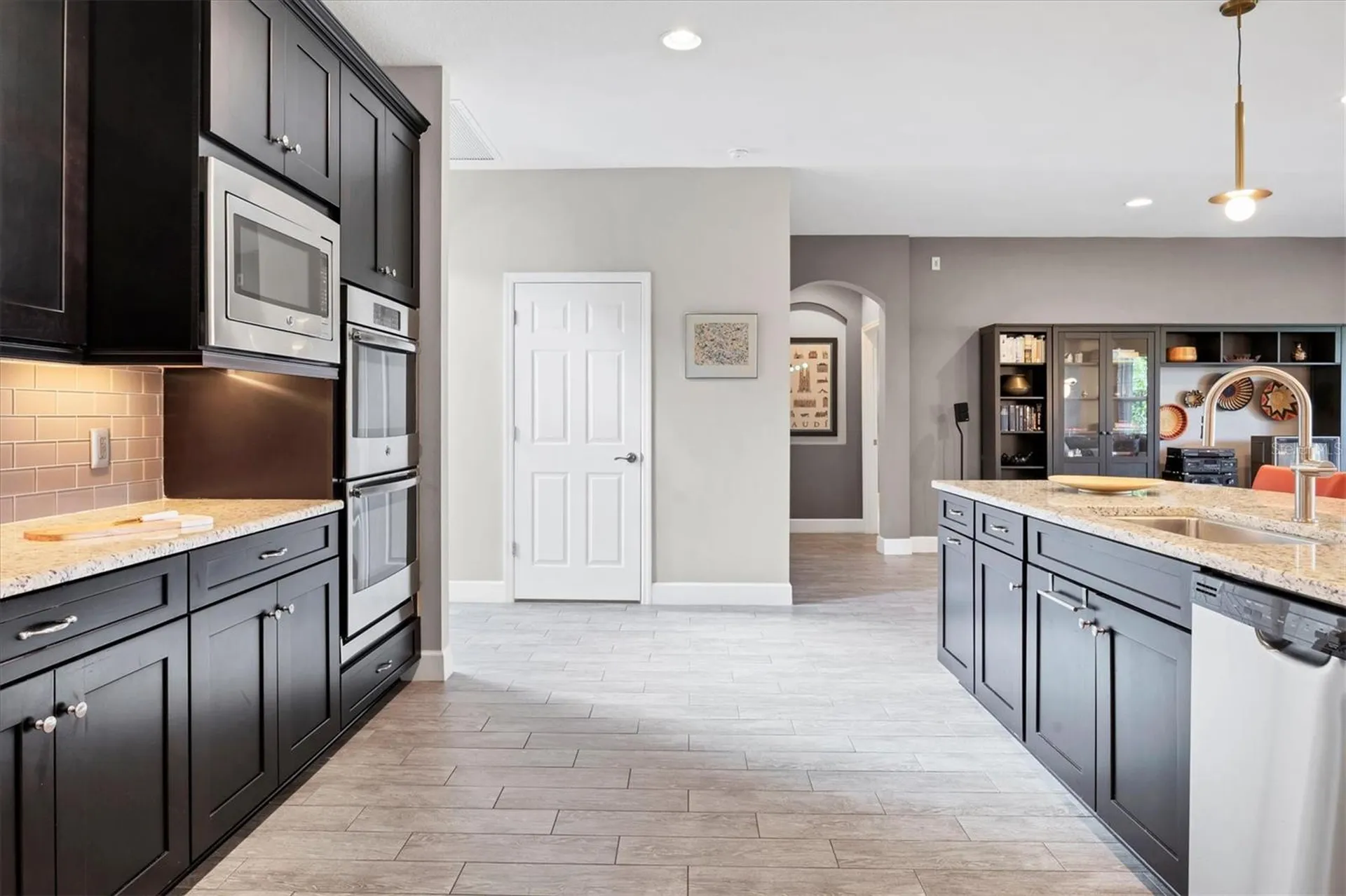 6347 Anise Drive Sarasota FL 34238