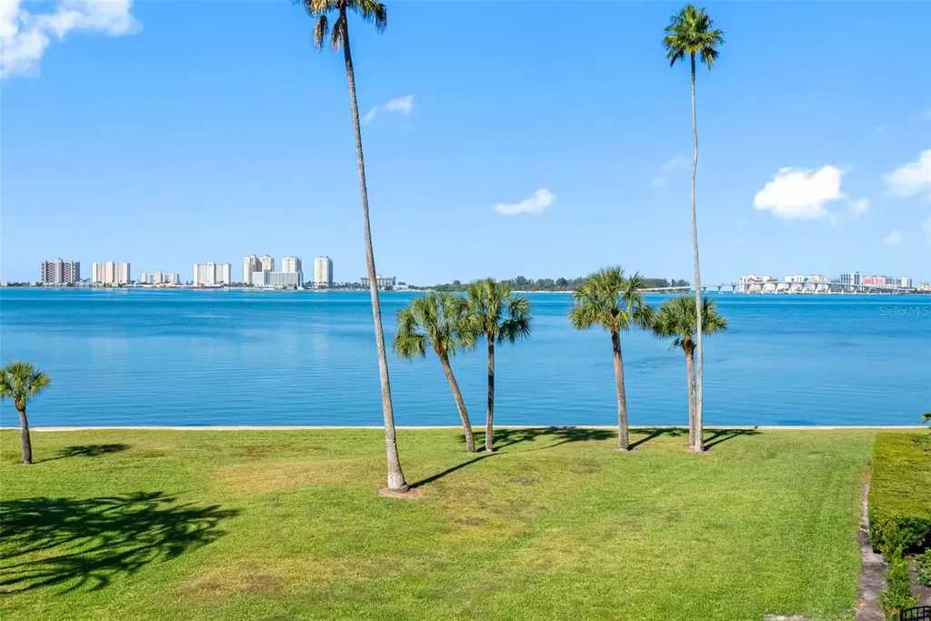 100 Oakmont Lane Belleair FL 33756