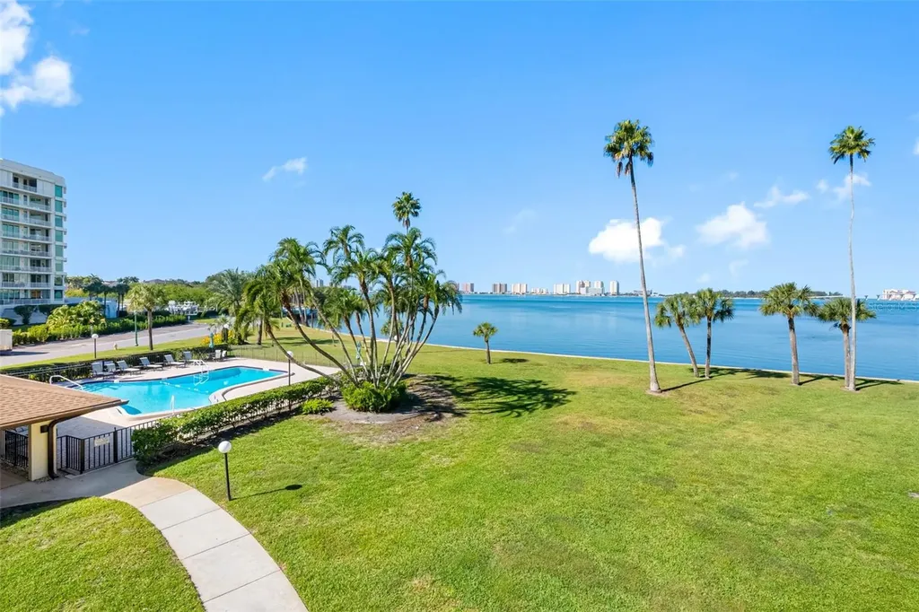 100 Oakmont Lane Belleair FL 33756
