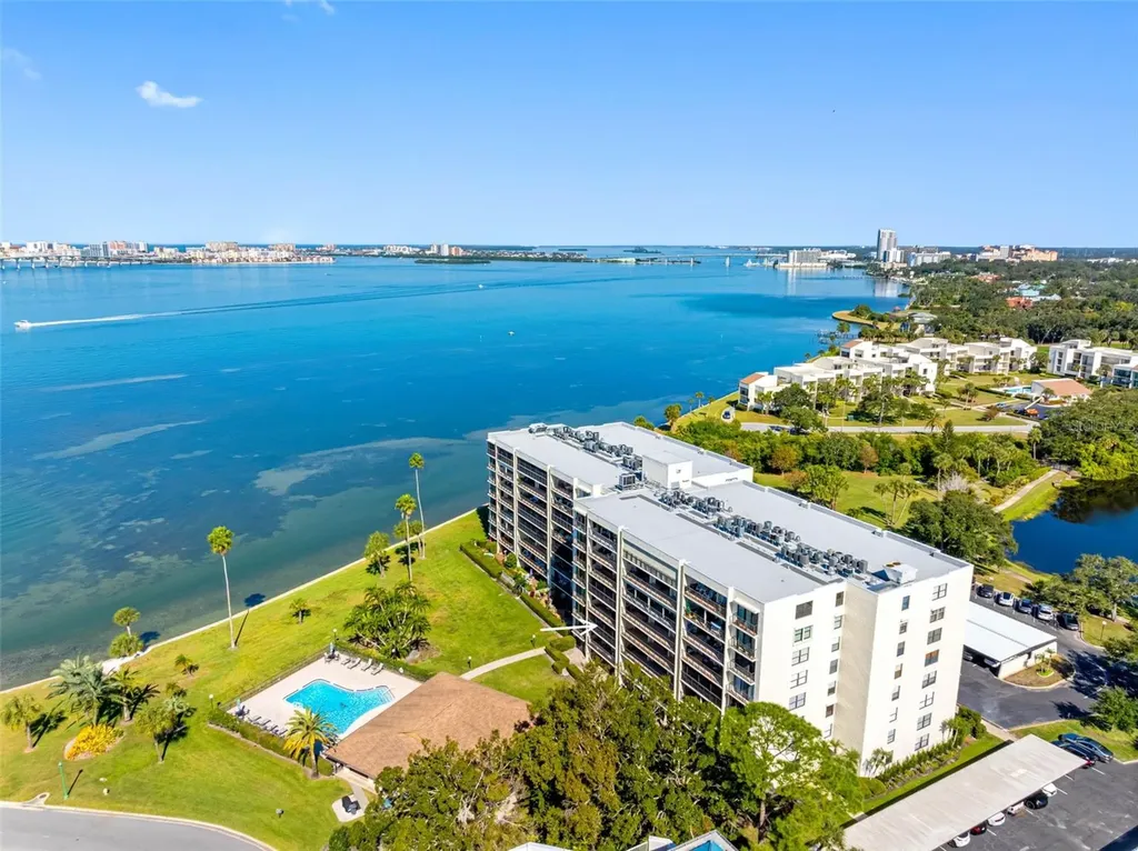 100 Oakmont Lane Belleair FL 33756