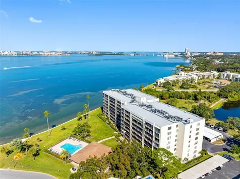 100 Oakmont Lane Belleair FL 33756