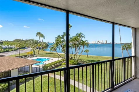 100 Oakmont Lane Belleair FL 33756