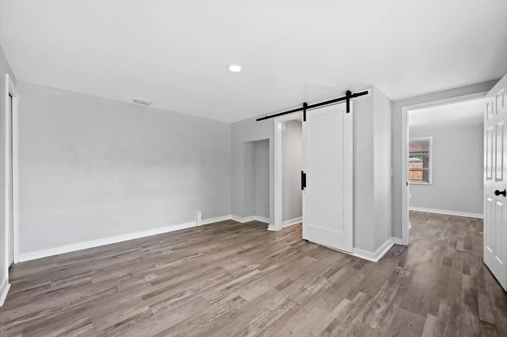 305 E Bougainvillea Avenue Tampa FL 33612