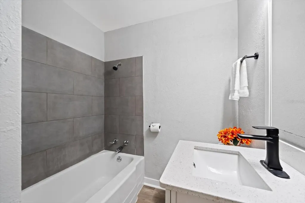 305 E Bougainvillea Avenue Tampa FL 33612