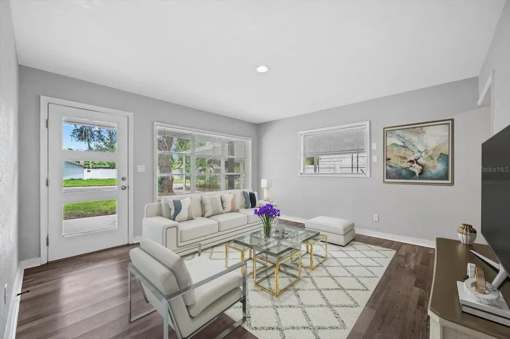 305 E Bougainvillea Avenue Tampa FL 33612