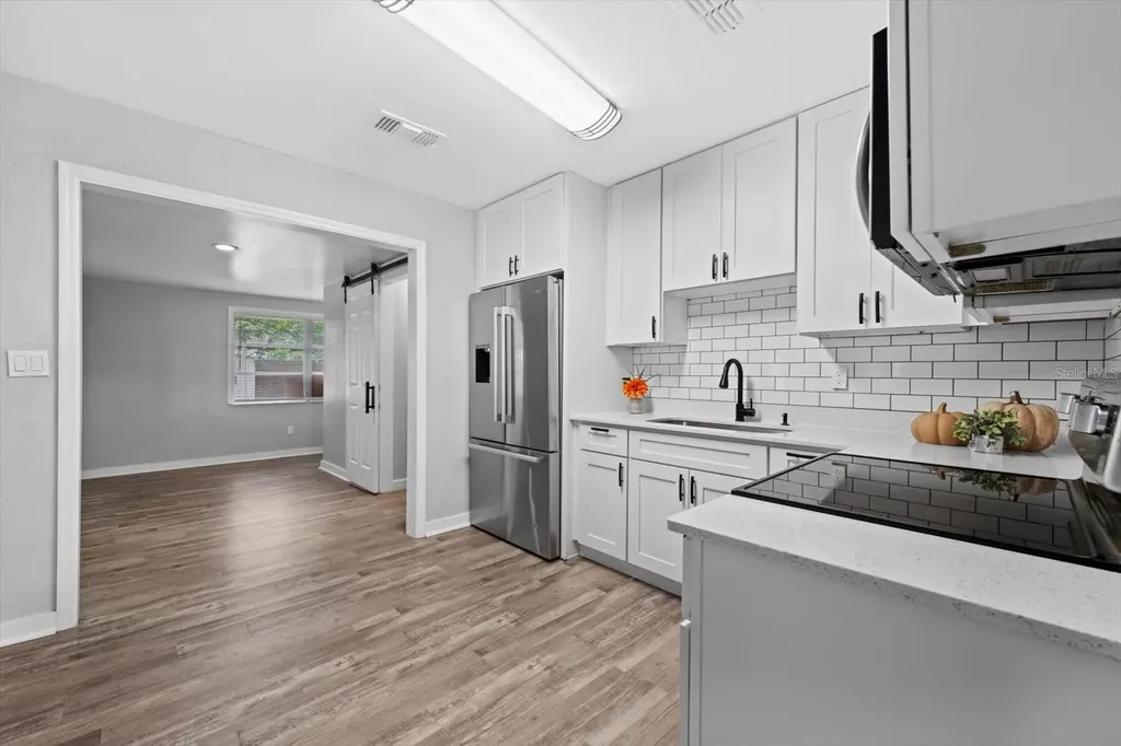 305 E Bougainvillea Avenue Tampa FL 33612