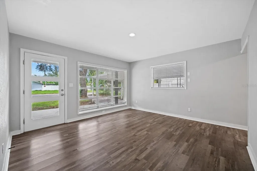 305 E Bougainvillea Avenue Tampa FL 33612