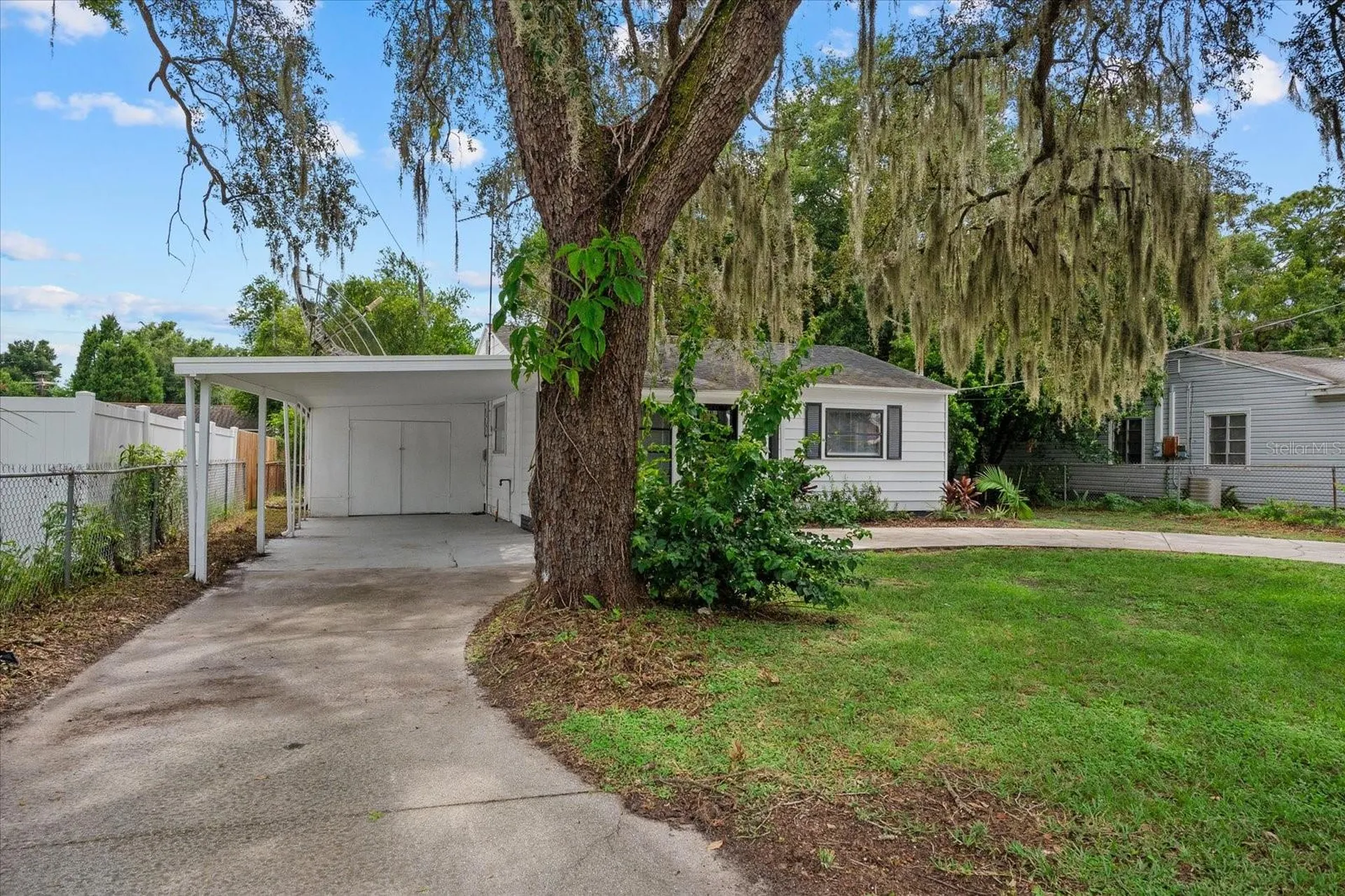 305 E Bougainvillea Avenue Tampa FL 33612