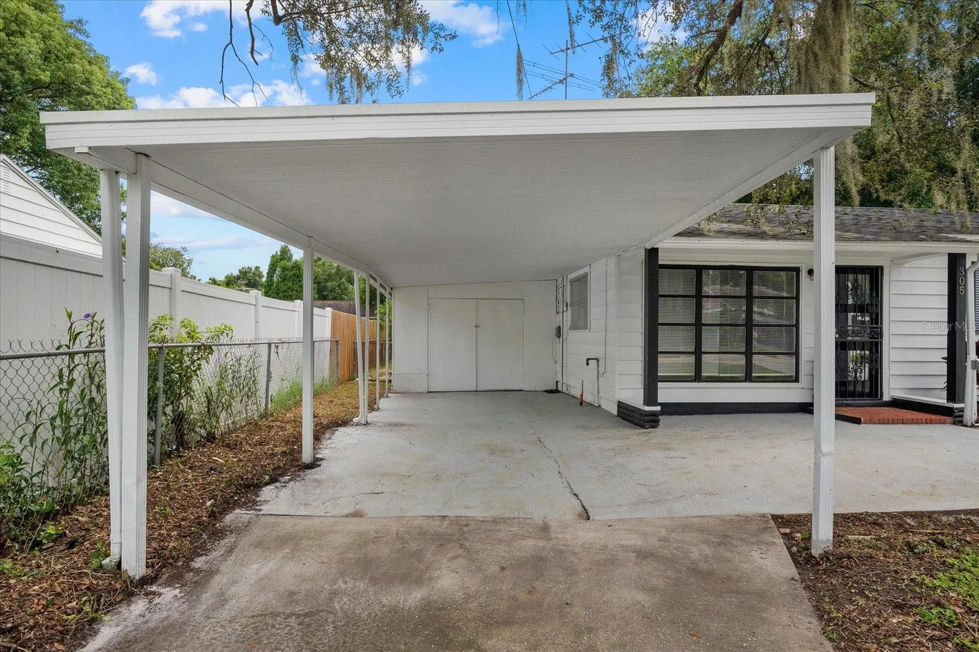 305 E Bougainvillea Avenue Tampa FL 33612