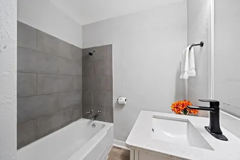 305 E Bougainvillea Avenue Tampa FL 33612