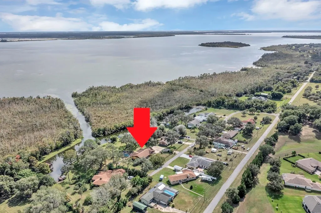 38922 Ella Drive Lady Lake FL 32159