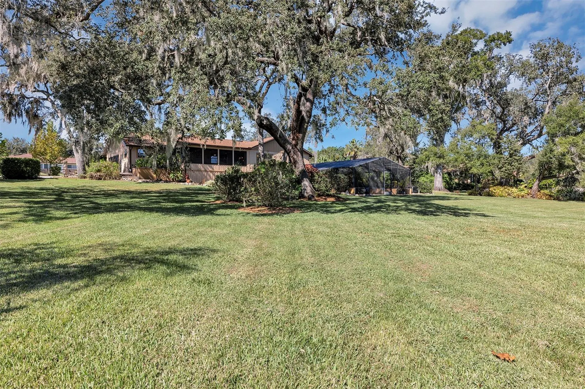 38922 Ella Drive Lady Lake FL 32159