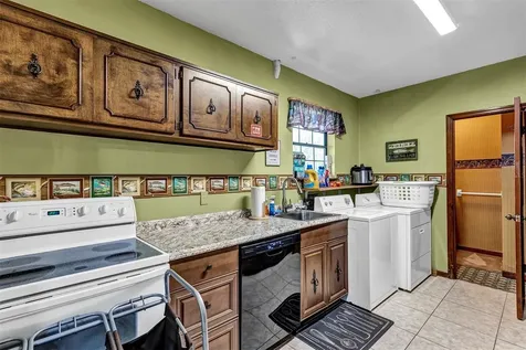 38922 Ella Drive Lady Lake FL 32159