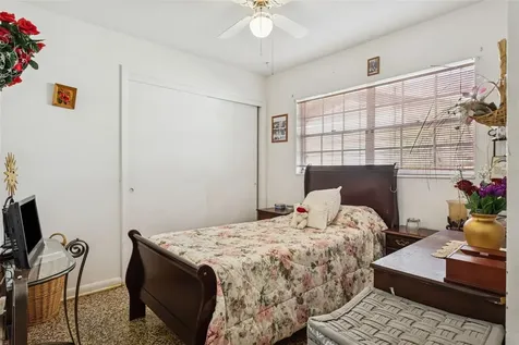 305 N Lauber Way Tampa FL 33609