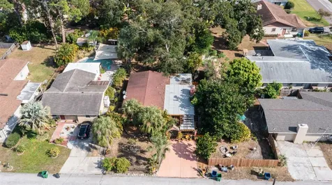 305 N Lauber Way Tampa FL 33609