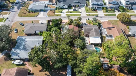 305 N Lauber Way Tampa FL 33609