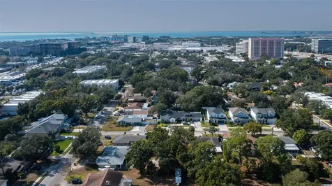 305 N Lauber Way Tampa FL 33609