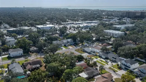305 N Lauber Way Tampa FL 33609