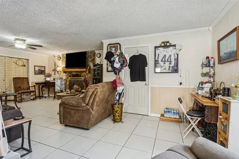 305 N Lauber Way Tampa FL 33609