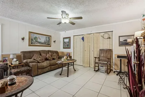 305 N Lauber Way Tampa FL 33609
