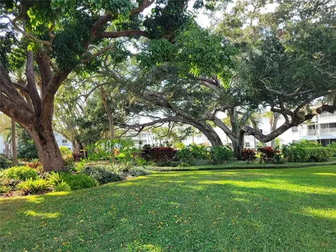 2009 Canal Drive Bradenton FL 34207