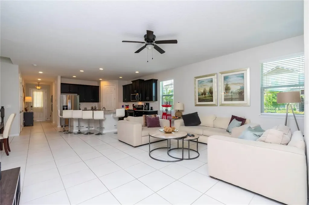 9039 Pelican Cove Trace Kissimmee FL 34747