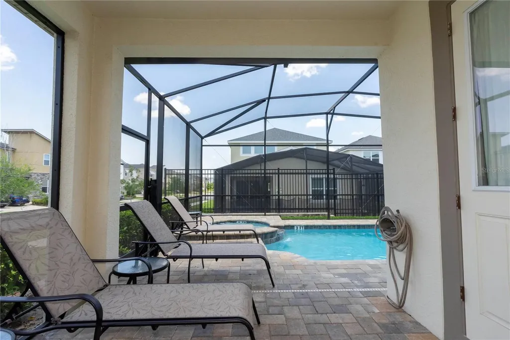9039 Pelican Cove Trace Kissimmee FL 34747