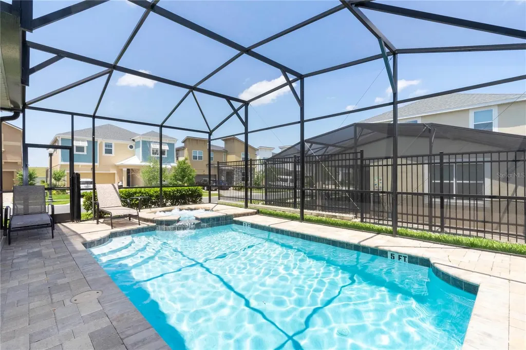 9039 Pelican Cove Trace Kissimmee FL 34747