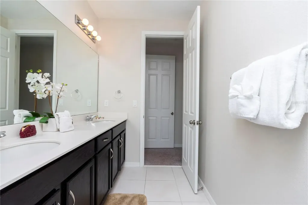 9039 Pelican Cove Trace Kissimmee FL 34747
