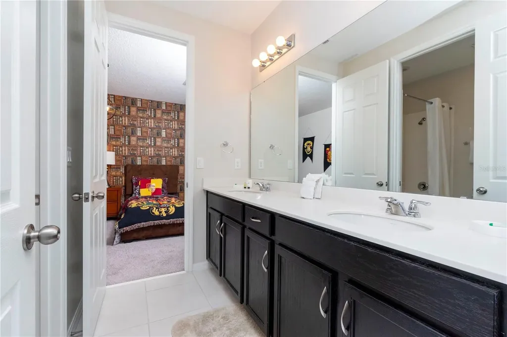 9039 Pelican Cove Trace Kissimmee FL 34747