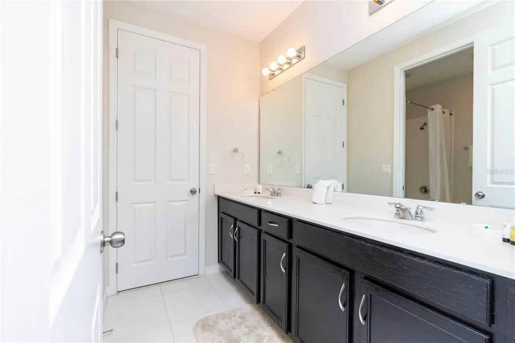 9039 Pelican Cove Trace Kissimmee FL 34747