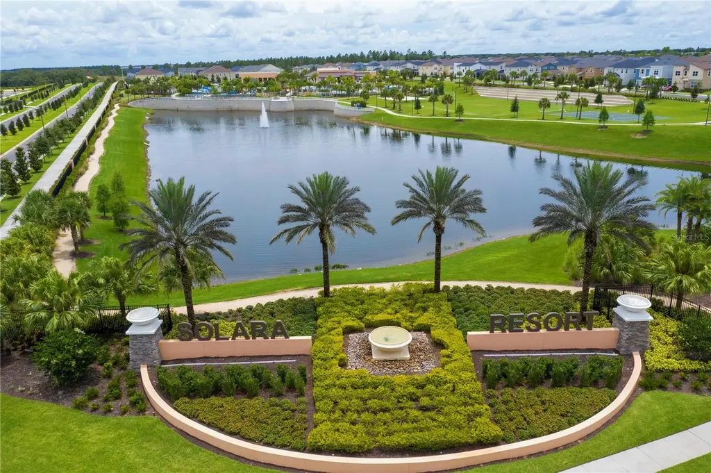 9039 Pelican Cove Trace Kissimmee FL 34747