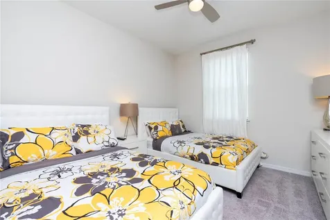 9039 Pelican Cove Trace Kissimmee FL 34747